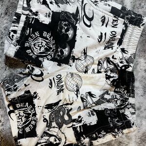 Forever 21 Monochrome Graphic Cargo Shorts
